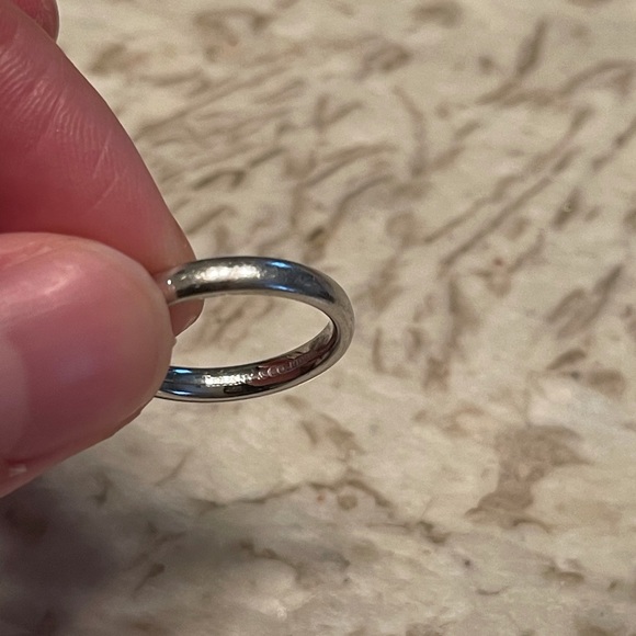 Authentic Tiffany & Co. Curved Wedding Band - Picture 6 of 6